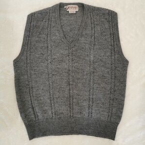Sansabelt Sport Wool Blend V-Neck Sweater Vest in Grey - Sz M